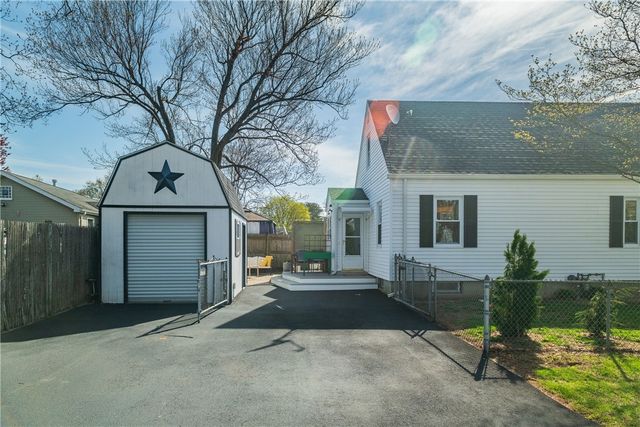 99 Dryden Boulevard, Warwick, RI 02888