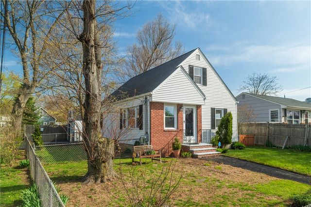 99 Dryden Boulevard, Warwick, RI 02888