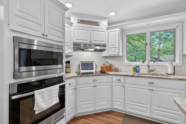 71 Hartura Way, Hot Springs Village, AR 71909