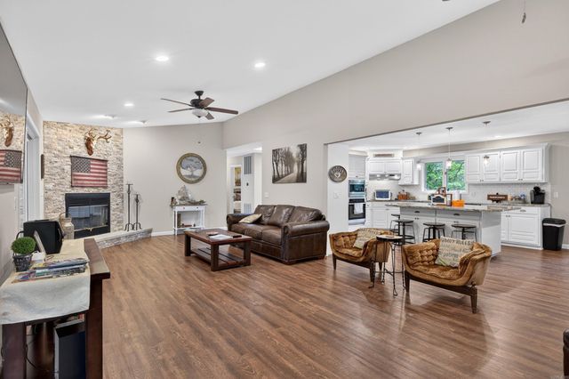 71 Hartura Way, Hot Springs Village, AR 71909