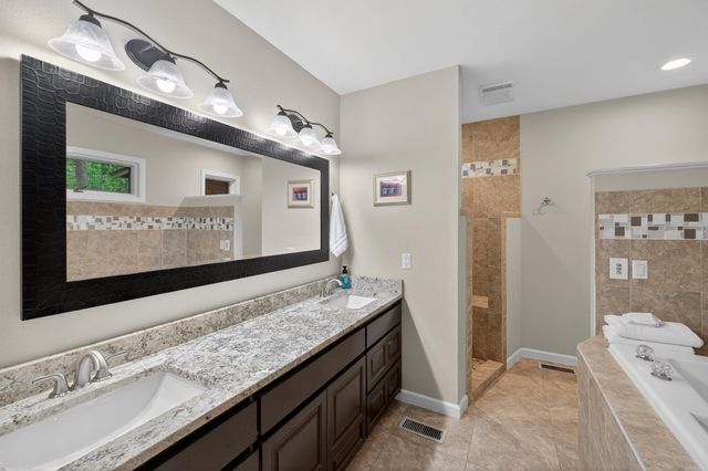 71 Hartura Way, Hot Springs Village, AR 71909