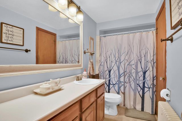 1713 Taylor LANE, West Bend, WI 53090