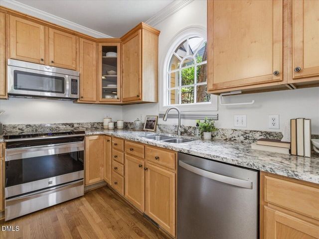 102 Winston Ridge Drive, Chapel Hill, NC 27516