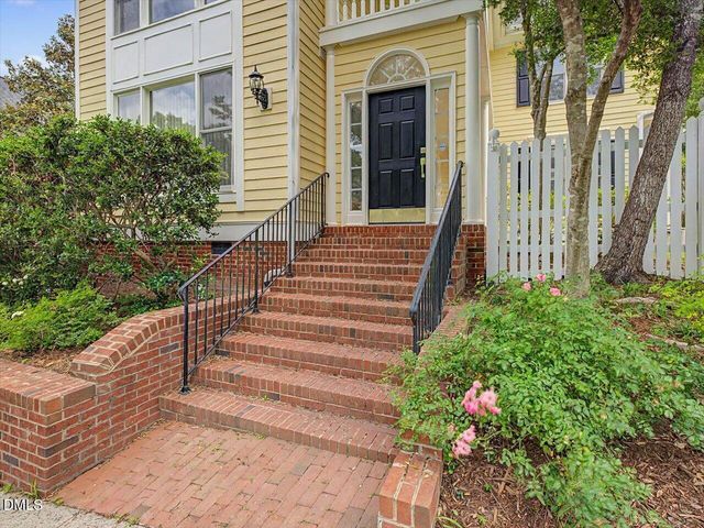 102 Winston Ridge Drive, Chapel Hill, NC 27516