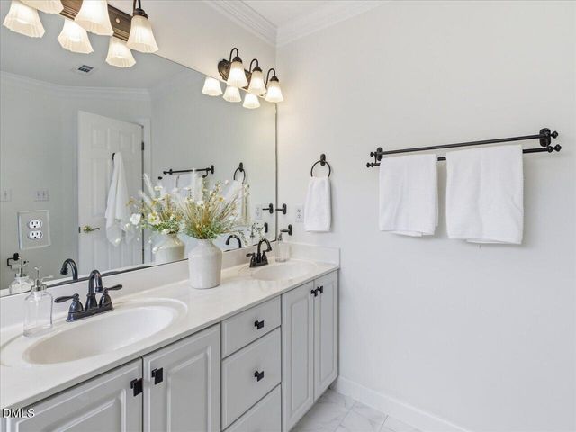 102 Winston Ridge Drive, Chapel Hill, NC 27516