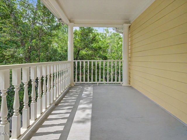 102 Winston Ridge Drive, Chapel Hill, NC 27516