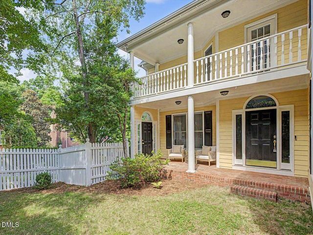 102 Winston Ridge Drive, Chapel Hill, NC 27516