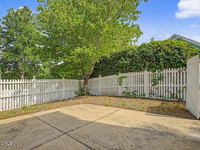 102 Winston Ridge Drive, Chapel Hill, NC 27516