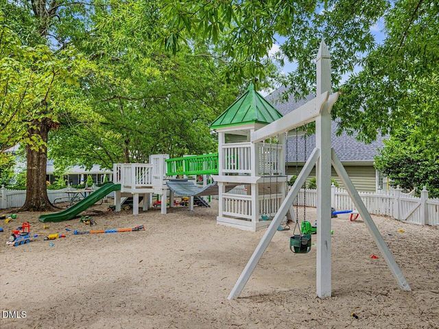 102 Winston Ridge Drive, Chapel Hill, NC 27516