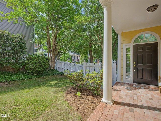 102 Winston Ridge Drive, Chapel Hill, NC 27516