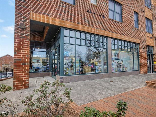 102 Winston Ridge Drive, Chapel Hill, NC 27516