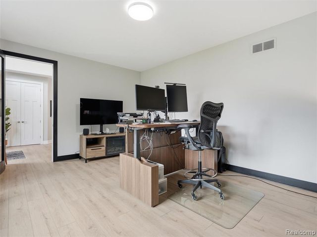 3007 28 Mile Road, Washington, MI 48094