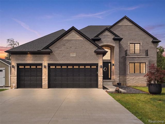 3007 28 Mile Road, Washington, MI 48094