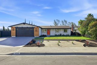 9789 Lutheran Way, Santee, CA 92071