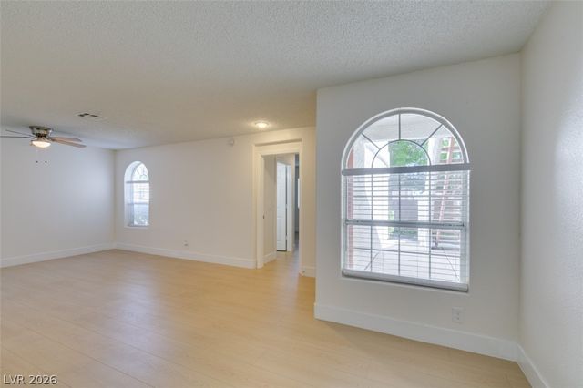 1800 Edmond Street 124, Las Vegas, NV 89146