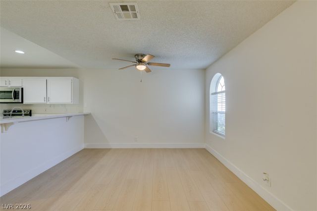 1800 Edmond Street 124, Las Vegas, NV 89146