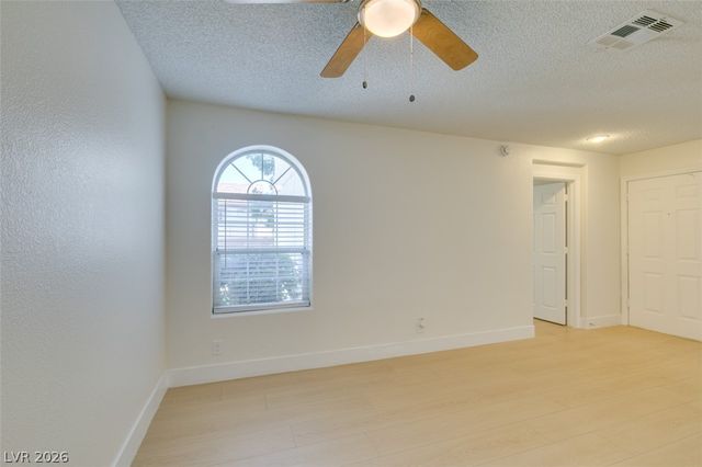 1800 Edmond Street 124, Las Vegas, NV 89146