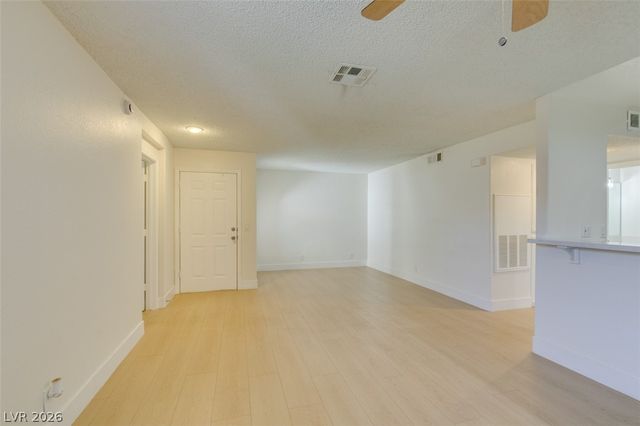 1800 Edmond Street 124, Las Vegas, NV 89146