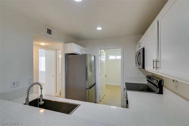 1800 Edmond Street 124, Las Vegas, NV 89146