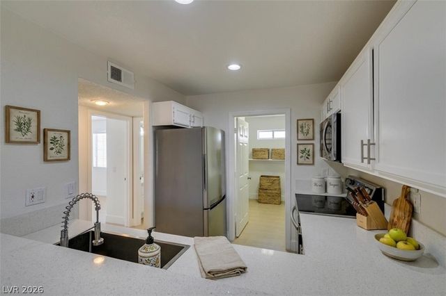 1800 Edmond Street 124, Las Vegas, NV 89146