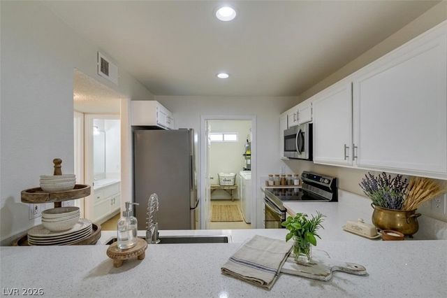 1800 Edmond Street 124, Las Vegas, NV 89146