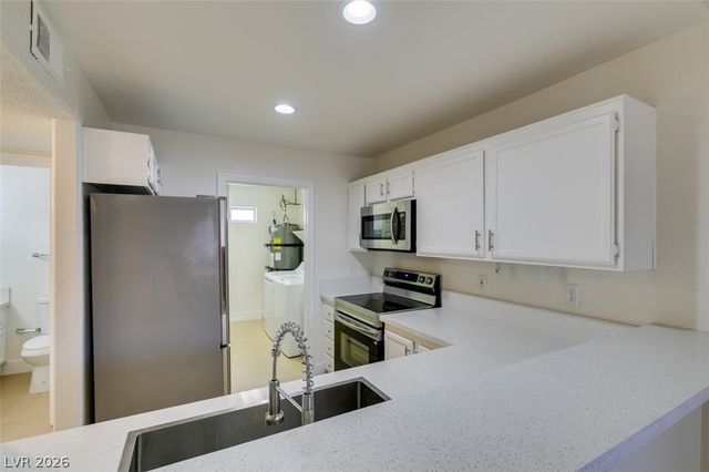 1800 Edmond Street 124, Las Vegas, NV 89146