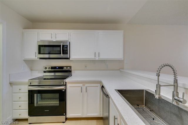 1800 Edmond Street 124, Las Vegas, NV 89146