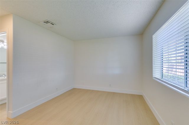 1800 Edmond Street 124, Las Vegas, NV 89146