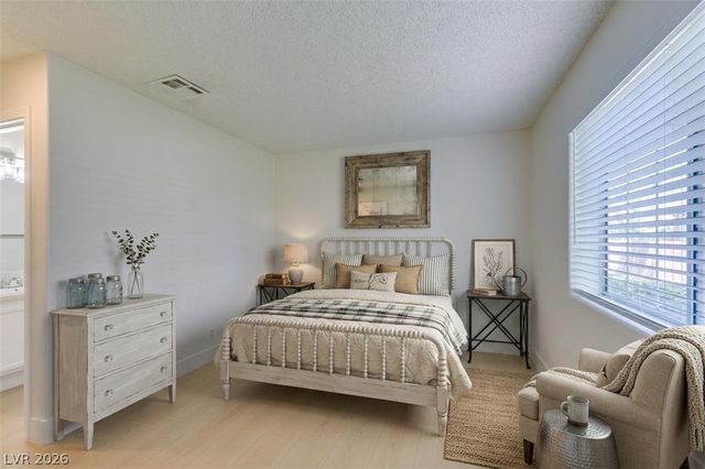 1800 Edmond Street 124, Las Vegas, NV 89146