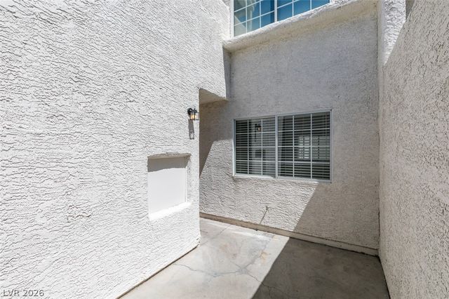 1800 Edmond Street 124, Las Vegas, NV 89146