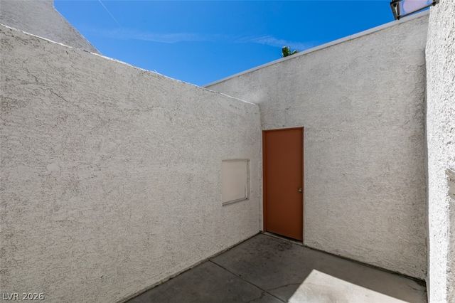 1800 Edmond Street 124, Las Vegas, NV 89146