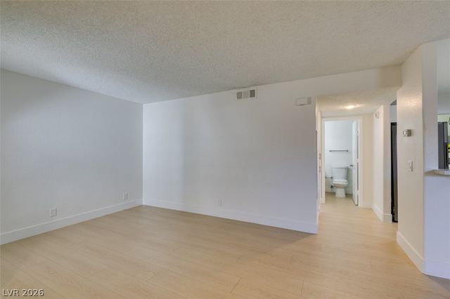 1800 Edmond Street 124, Las Vegas, NV 89146