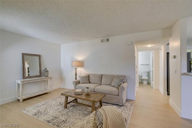 1800 Edmond Street 124, Las Vegas, NV 89146