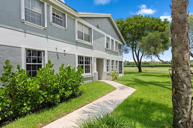 10315 N Andover Coach Lane A2, Lake Worth, FL 33449