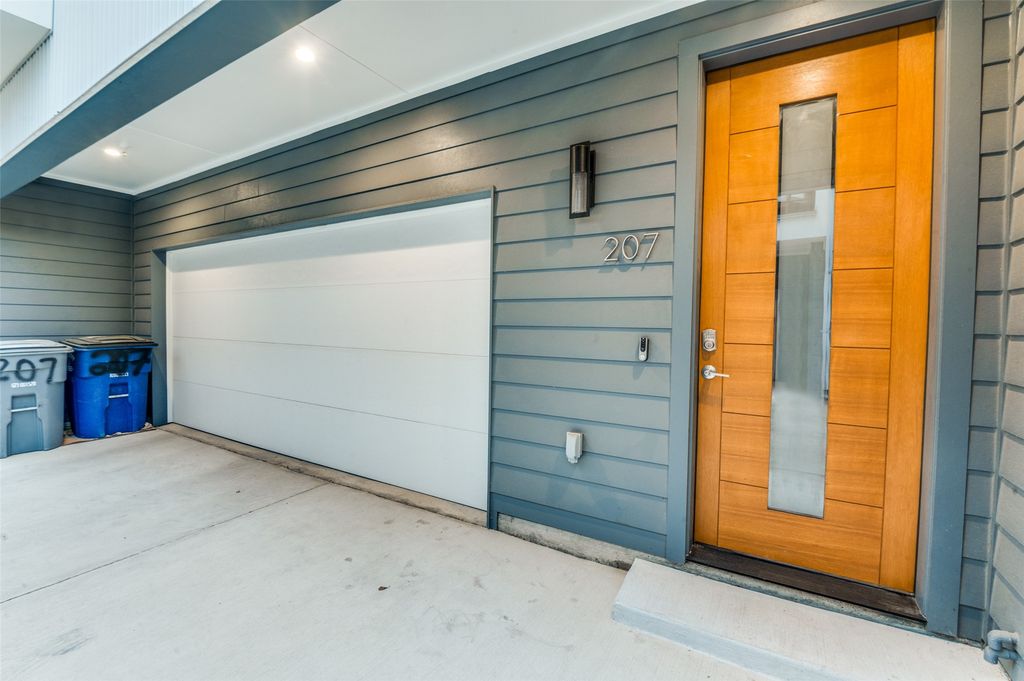 3812 San Jacinto Street 207, Dallas, TX 75204