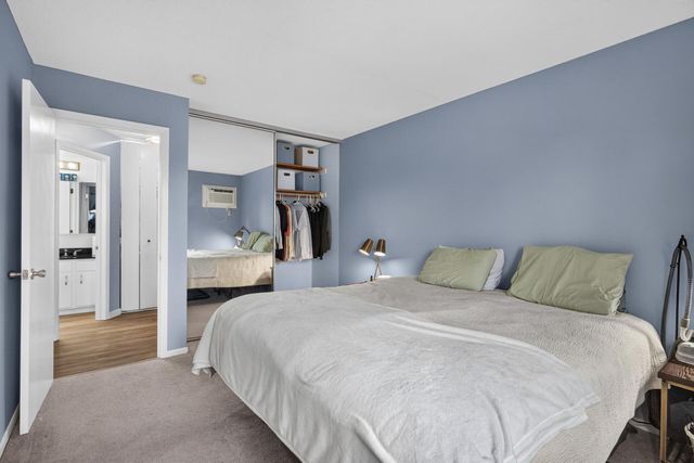 7301 W 101st Street 309, Bloomington, MN 55438