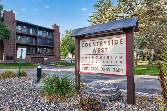 7301 W 101st Street 309, Bloomington, MN 55438