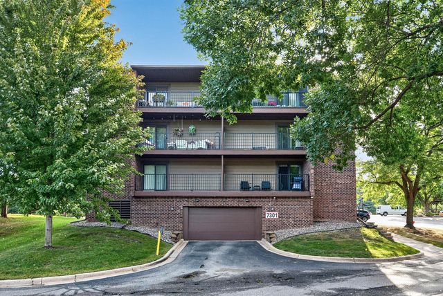 7301 W 101st Street 309, Bloomington, MN 55438