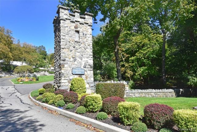 352 Carroll Close, Tarrytown, NY 10591