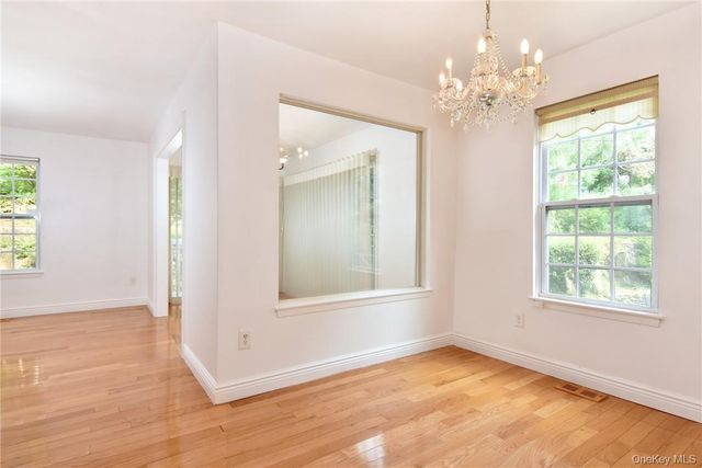 352 Carroll Close, Tarrytown, NY 10591