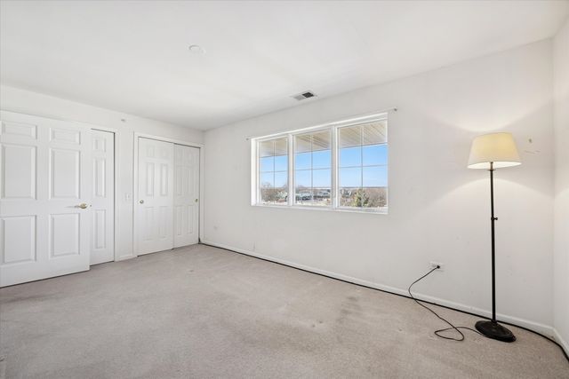 714 W 63rd Street 303, Westmont, IL 60559