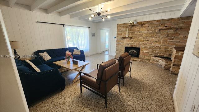 482 NE 8th Ave 482, Deerfield Beach, FL 33441
