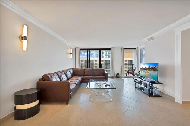 1980 S Ocean Drive 15L, Hallandale Beach, FL 33009