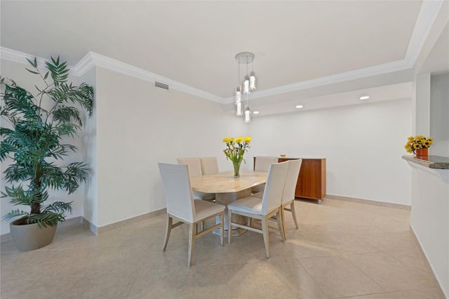 1980 S Ocean Drive 15L, Hallandale Beach, FL 33009