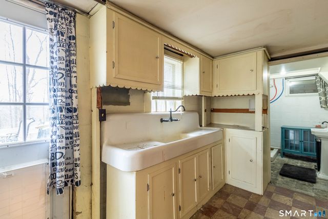 40 Sanitarium Road, Windham, CT 06266