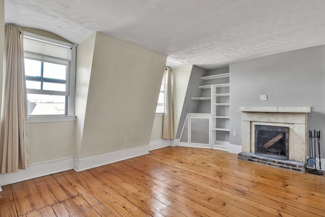 16 Hancock St 5F, Boston, MA 02114