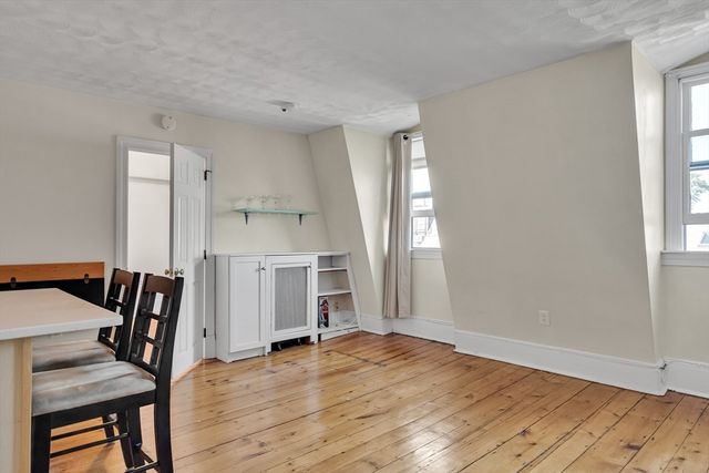 16 Hancock St 5F, Boston, MA 02114