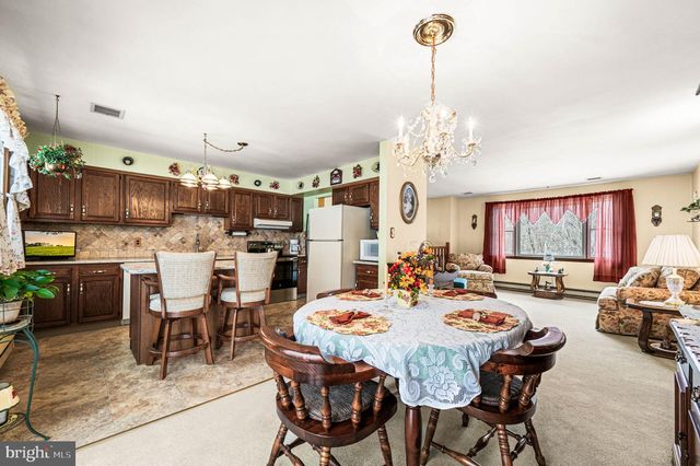 1548 COUNTY LINE RD, Gilbertsville, PA 19525