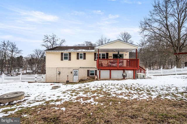 1548 COUNTY LINE RD, Gilbertsville, PA 19525