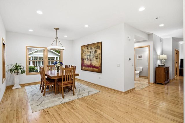 17 Glen Arbor Way, Fitchburg, WI 53711